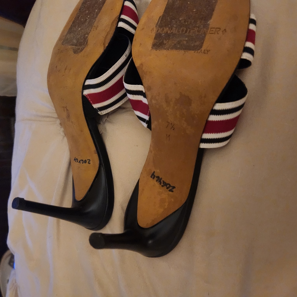 Donald J. Pliner Trix Black/Red Mules w/ Striped Fabric Straps Size 7.5 Med - Picture 3 of 8